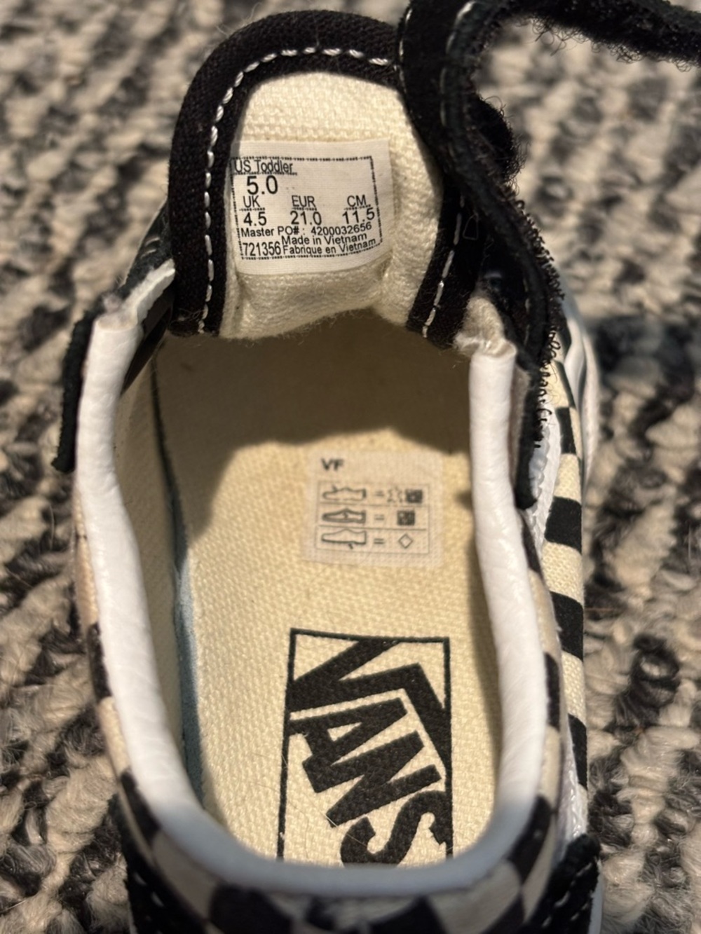 Vans Toddler Size 5 Girl/Boy Black & White Checkerboard Velcro Sneakers - Picture 10 of 10